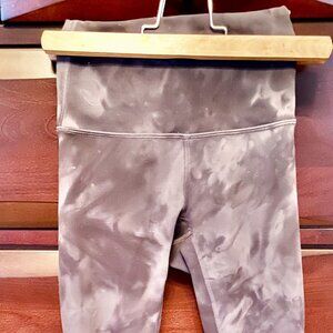 Lululemon Wunder Under  Crop Diamond Dye Leggings size 0